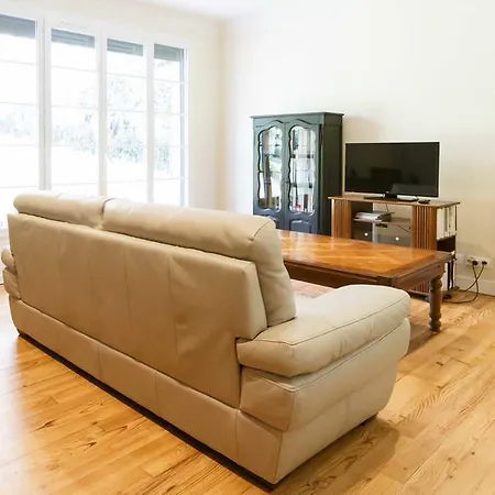 - Chez Alice Apartment *